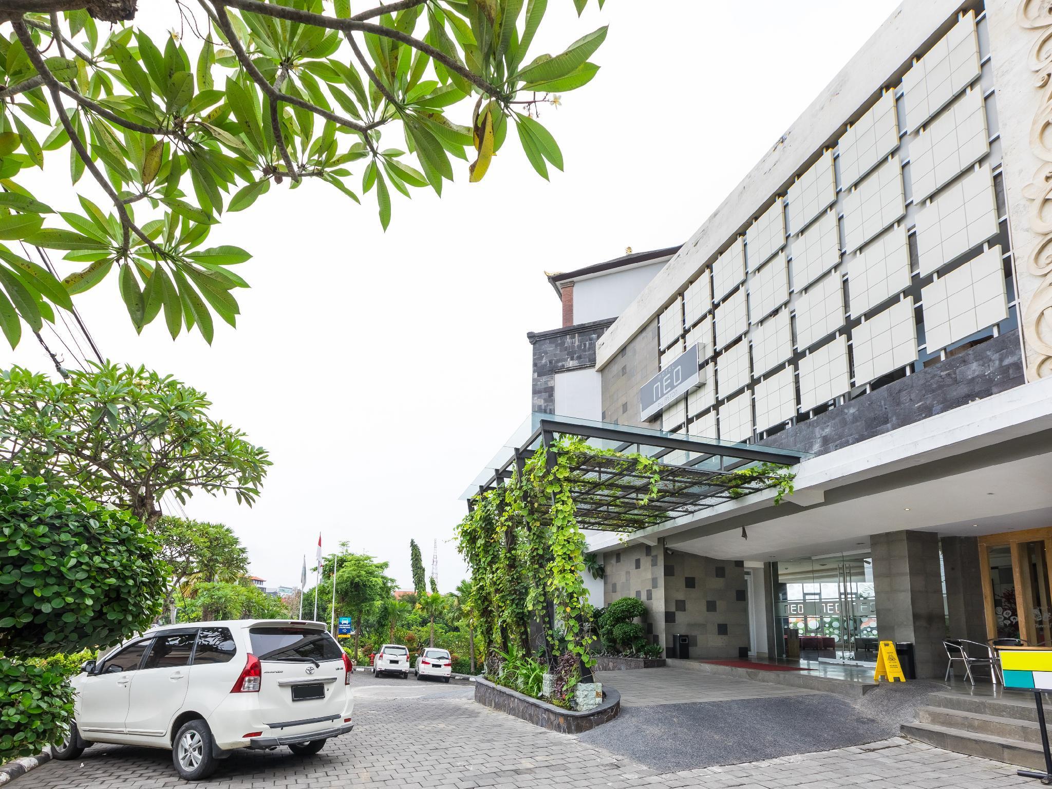 Neo Denpasar By Aston Hotell Exteriör bild