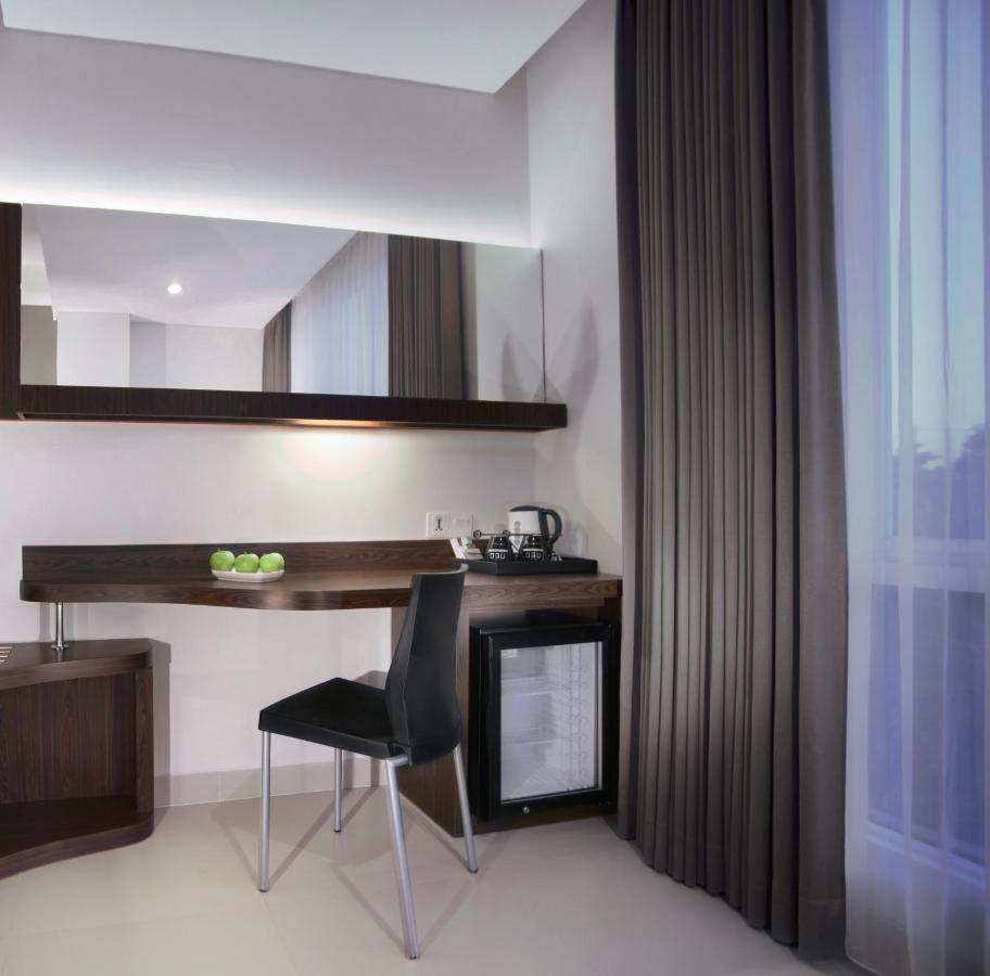 Neo Denpasar By Aston Hotell Exteriör bild