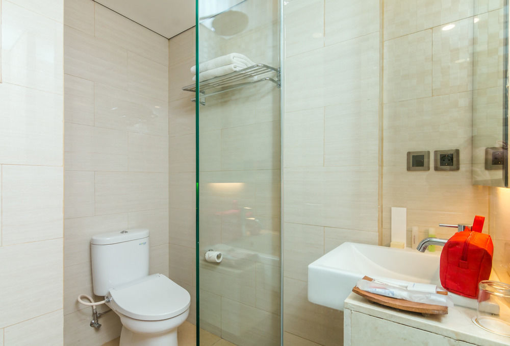 Neo Denpasar By Aston Hotell Exteriör bild