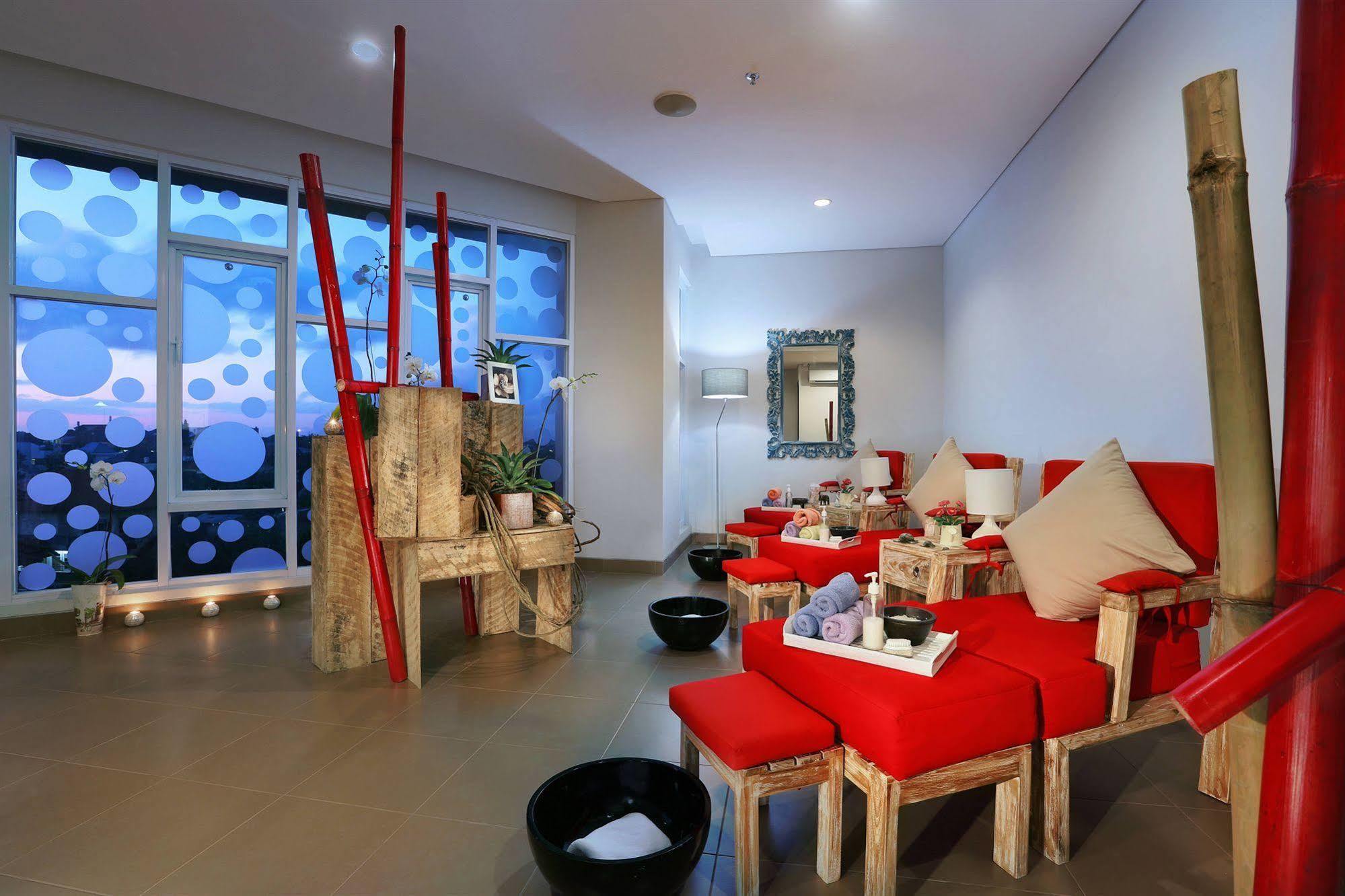 Neo Denpasar By Aston Hotell Exteriör bild